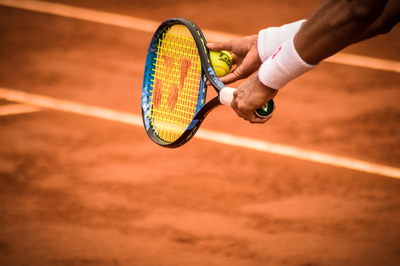 Sådan finder du den bedste tennisketcher til dig